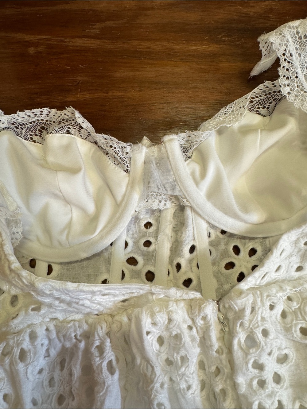 For Love & Lemons Women’s White Eyelet Puff Sleeve Mini Dress Size M Linen Blend - Picture 8 of 14